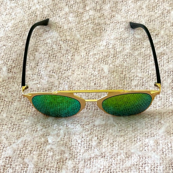 Non Brand Gold Aviator Frames - Picture 3 of 3